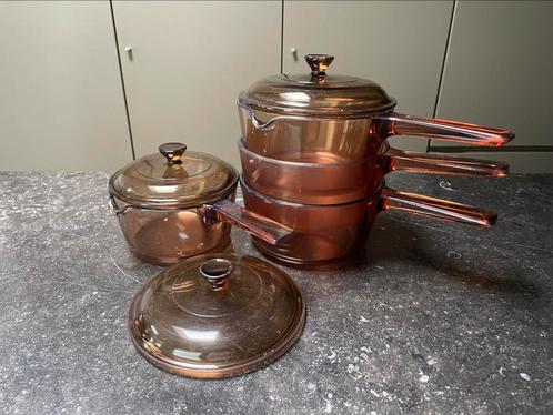 Amberkleurige vintage kookpotten in glas, Maison & Meubles, Cuisine | Casseroles & Poêles, Utilisé, Verre, Enlèvement