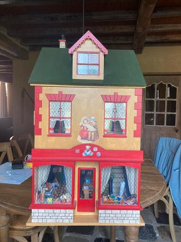 Miniatuur poppenhuis school en stoffenwinkel beschikbaar voor biedingen