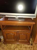 TV kastje uitschuifbaar, Ophalen