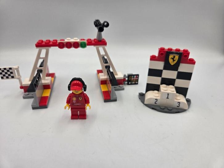 Lego Racers 40194 Ligne d'arrivée et étape, Enfants & Bébés, Jouets | Duplo & Lego, Comme neuf, Lego, Ensemble complet, Enlèvement ou Envoi