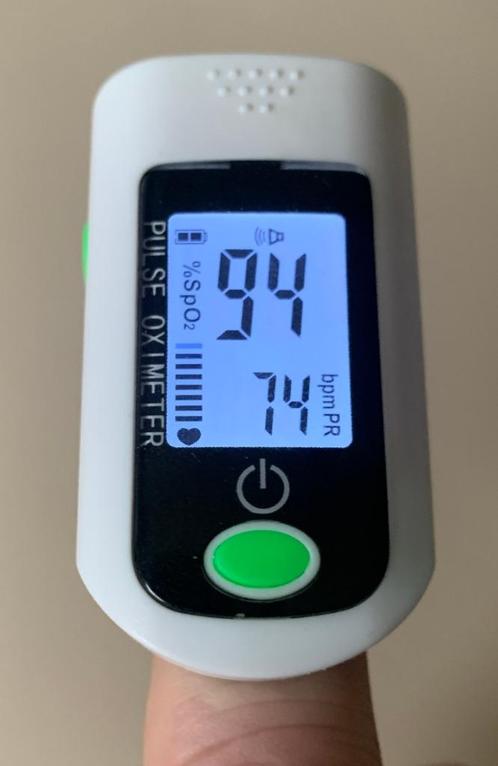 Pulse oximeter - zuurstofmeter - saturatiemeter - hartslag, Diversen, Verpleegmiddelen, Ophalen of Verzenden