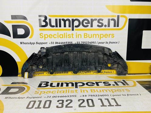 Bumper Onderplaat Mercedes A Klasse W176 AMG 2012-2016 Onder, Auto-onderdelen, Carrosserie, Spatbord, Links, Gebruikt, Ophalen of Verzenden