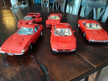 Burago - Italy - Ferrari's - 5 modellen. beschikbaar voor biedingen