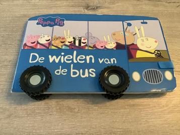 Peppa Pig voorleesboek: De wielen van de bus (2016) beschikbaar voor biedingen