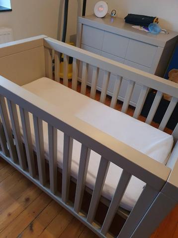 Babybed Quax Quarré 60x120 disponible aux enchères