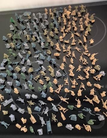 Lot Airfix 229 stuks  beschikbaar voor biedingen