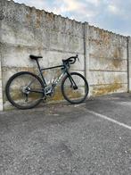 Cube attain, Enlèvement, Comme neuf