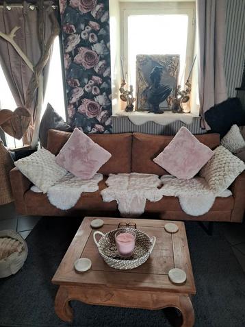 Canapé  beschikbaar voor biedingen