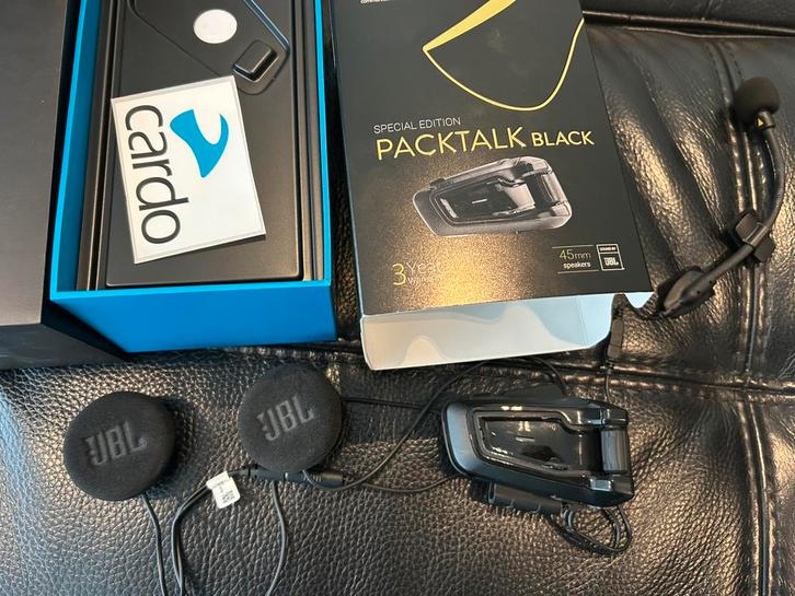 Cardo Packtalk Black - JBL - als nieuw - motor intercom, Motoren, Kleding | Motorhelmen, Ophalen