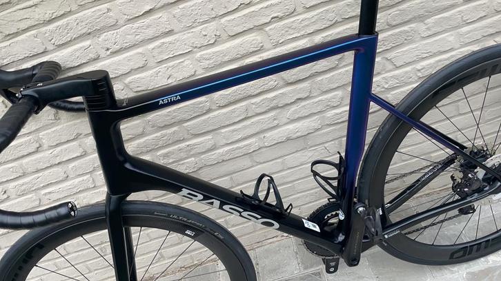 Basso astra camaleon maat 58 full ultegra di2 ffwd tyro2.0, Fietsen en Brommers, Fietsen | Racefietsen, Ophalen