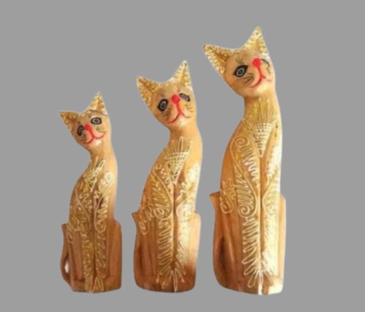 Azië  handgesneden houten beelden prachtige katten. Setprijs, Verzamelen, Beelden en Beeldjes, Zo goed als nieuw, Dier, Ophalen of Verzenden