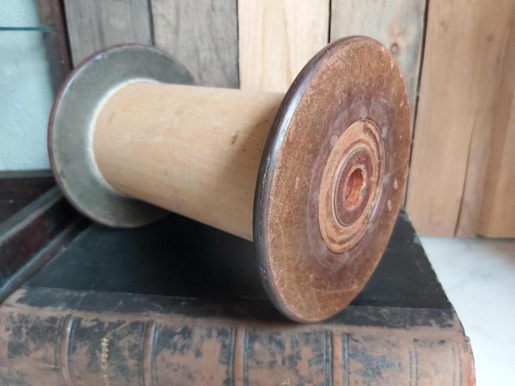 Decoratieve grote dikke oude houten klos, Antiek en Kunst, Curiosa en Brocante, Ophalen of Verzenden