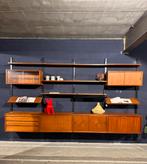 Poul Cadovius by Royal System vintage modulair wandsysteem, Huis en Inrichting, Gebruikt, 200 cm of meer, Met deur(en), Teakhout