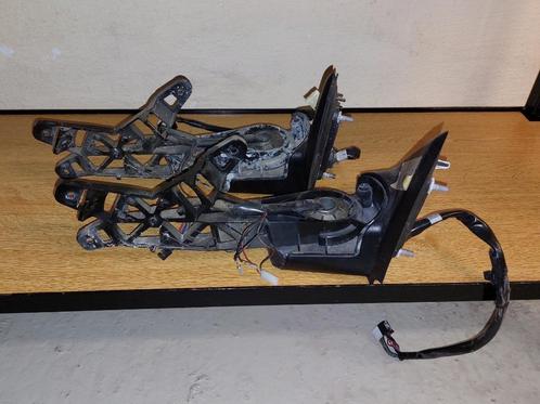 2009 - 2012 Dodge Ram Spiegelarm links, Auto-onderdelen, Spiegels, Amerikaanse onderdelen, Dodge, Gebruikt, Ophalen of Verzenden