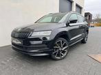 Skoda Karoq KAROQ 1.5TSI 150PK SPORTLINE (bj 2021), Auto's, Automaat, 4 cilinders, 700 kg, Leder en Stof