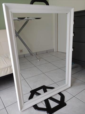 Maison du Monde Spiegel met sterke bevestiging 95x 70cm beschikbaar voor biedingen