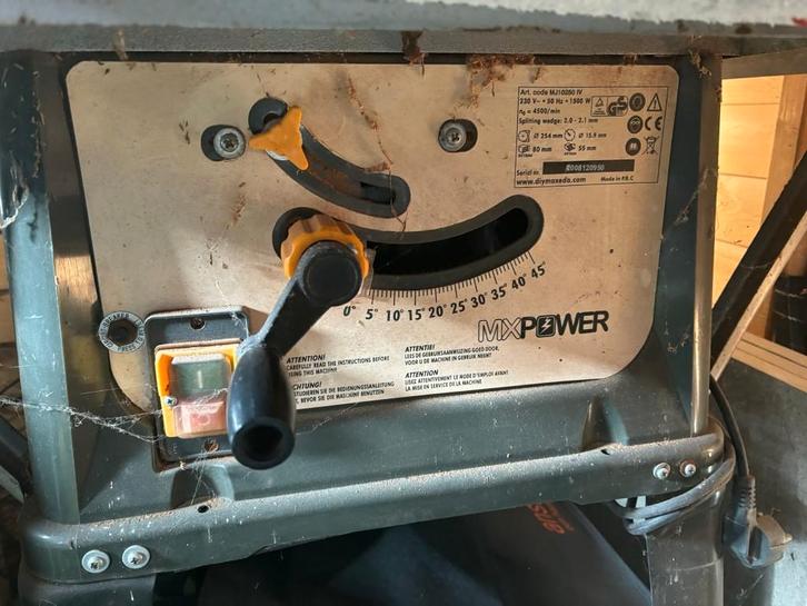machine à scier, Bricolage & Construction, Outillage | Scies mécaniques, Utilisé, Autres types, 600 à 1200 watts, 30 à 70 mm, Enlèvement
