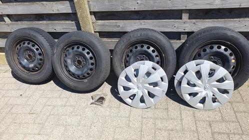 4 stalen velgen 15" met winterb 185/65 -15 vr Toyota Verso-s, Auto-onderdelen, Banden en Velgen, Band(en), Winterbanden, Ophalen