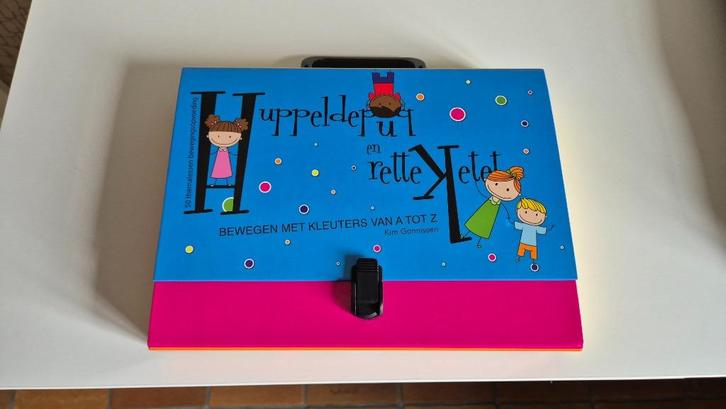 Huppeldepup en Retteketet: Bewegen met kleuters van A tot Z, Boeken, Studieboeken en Cursussen, Zo goed als nieuw, Ophalen of Verzenden