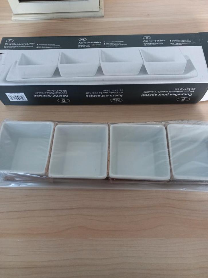 Nieuwe serveerschaaltjes, Huis en Inrichting, Keuken | Servies, Ophalen