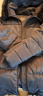 River Woods winterjas, Enlèvement