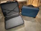 Set van 2 blauwe reiskoffers - €20
