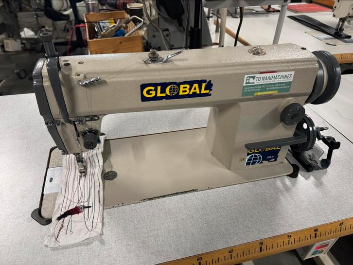 Industriele naaimachine global rechtstik stille motor, Hobby & Loisirs créatifs, Machines à coudre & Accessoires, Utilisé, Machine à coudre
