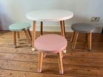 Kindertafel en 3 stoeltjes Flexa Dots, Kinderen en Baby's, Kinderkamer | Tafels en Stoelen, Ophalen, Gebruikt