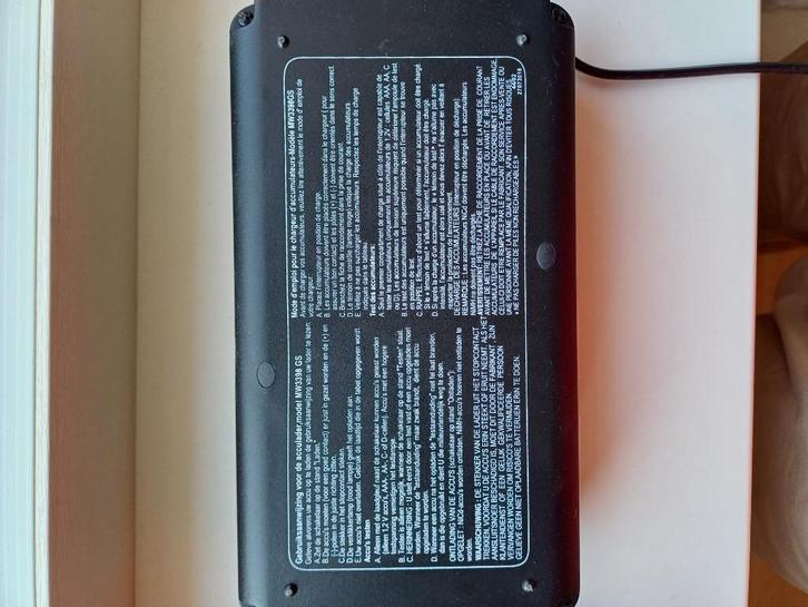 Batterijlader, Elektronische apparatuur, Onderdelen en Toebehoren, Gebruikt, Ophalen of Verzenden