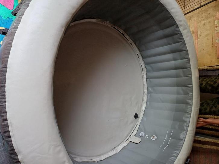 Jacuzzi prima staat, Tuin en Terras, Bubbelbaden en Hottubs, Gebruikt, Opblaasbaar, Afdekzeil, Grondzeil, Filter, Pomp, Ophalen