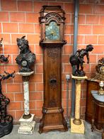 Luikse staanklok top, Ophalen