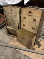 Oude valies leger, Enlèvement