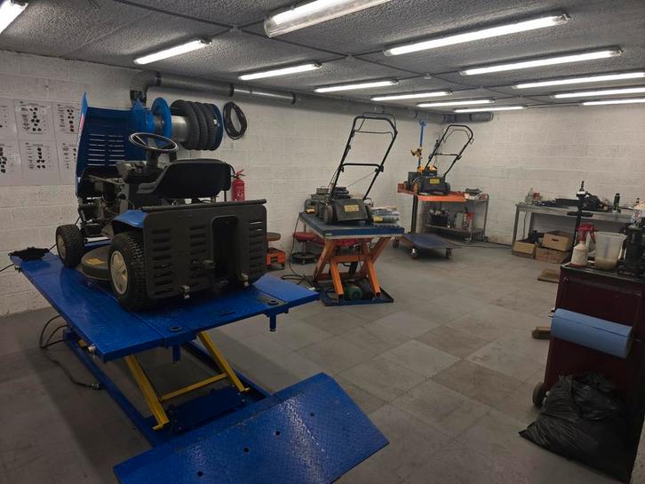 Entretien et hivernage de vos tracteurs et tondeuses, Zakelijke goederen, Machines en Bouw | Tuin, Park en Bosbouw, Ophalen