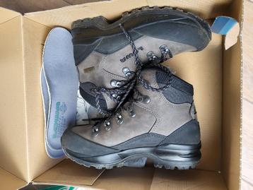 LOWA BANFF beschikbaar voor biedingen