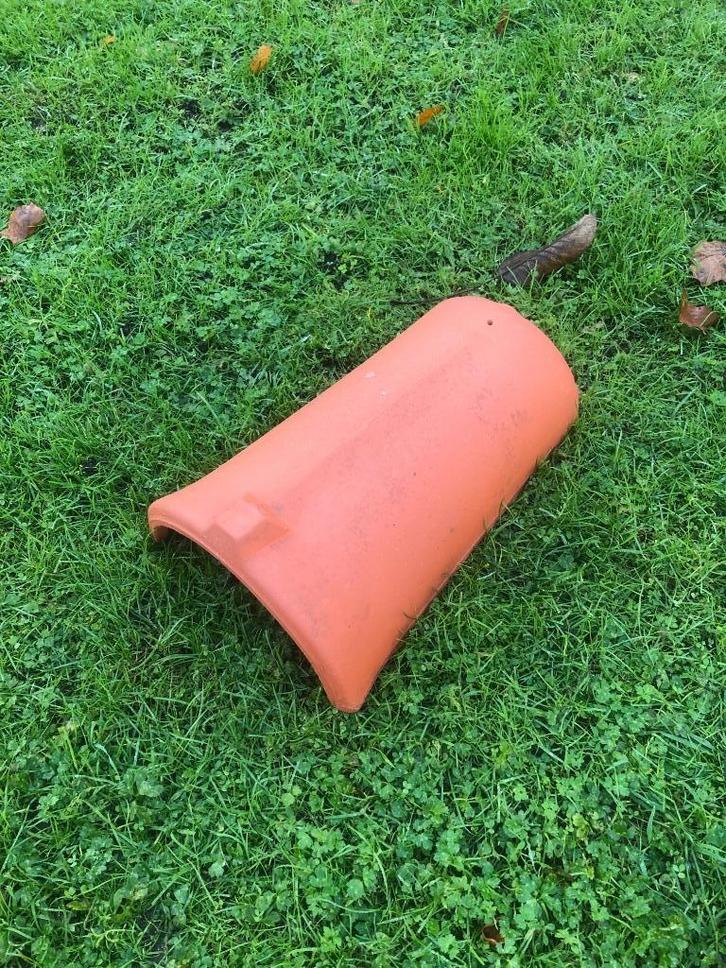 52 Koramic Schubvorsten / Hoekkepervorsten. Natuurrood., Doe-het-zelf en Bouw, Dakpannen en Dakbedekking, Gebruikt, Dakpannen