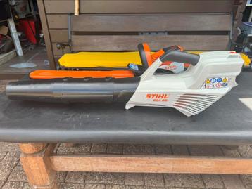 Stihl accu Set  (hsa56 en bga 56 ), Tuin en Terras, Heggenscharen, Ophalen, Zo goed als nieuw, Accu
