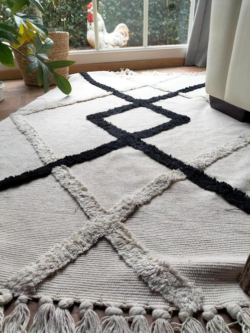 Modern vloerkleed Code Maison, Huis en Inrichting, Stoffering | Tapijten en Vloerkleden, Beige, Zwart, Ophalen of Verzenden