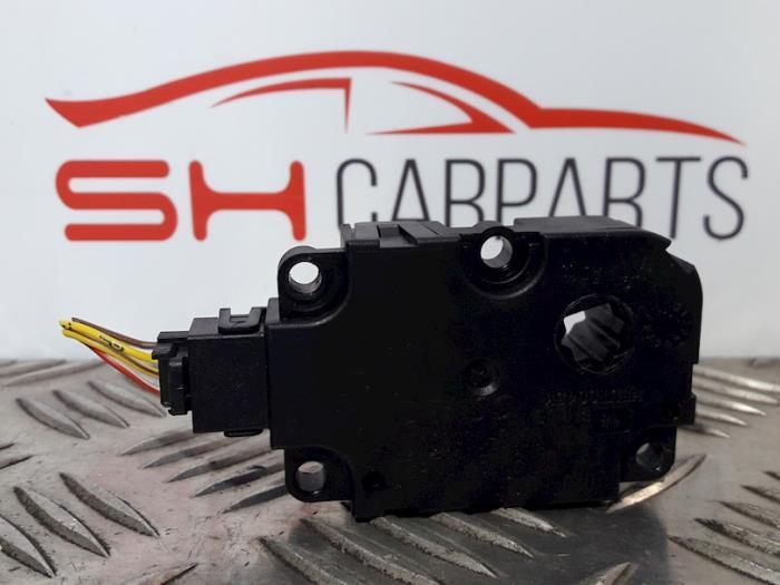 Clapet chauffage moteur d'un Mercedes B-Klasse, Autos : Pièces & Accessoires, Moteurs & Accessoires, Mercedes-Benz, Utilisé, 3 mois de garantie