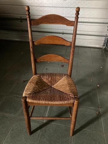 Stoelen eetkamer beschikbaar voor biedingen