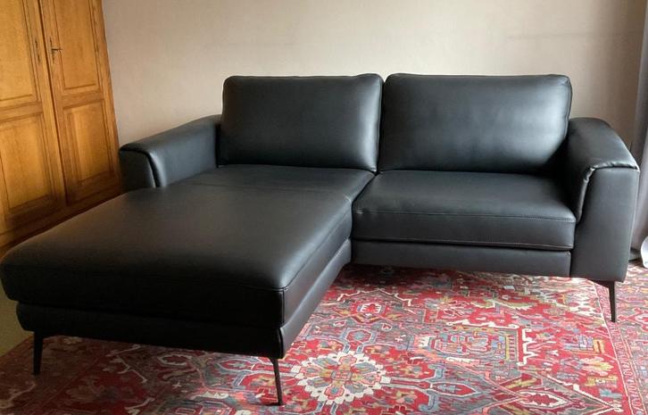 Lederen tweezit met chaisse longue, Huis en Inrichting, Zetels | Zetels en Chaises Longues, Zo goed als nieuw, Ophalen