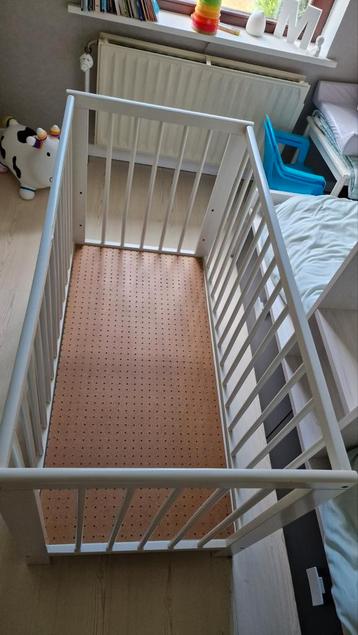 Lit cage pour bebe beschikbaar voor biedingen