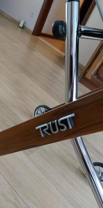 Indoorrollator beschikbaar voor biedingen