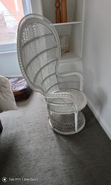 Witte rotan Emmanuelle stoel, mooie staat., Ophalen, Zo goed als nieuw
