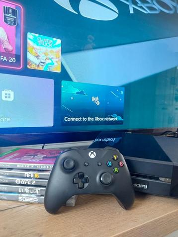 Xbox One met 6 games  beschikbaar voor biedingen