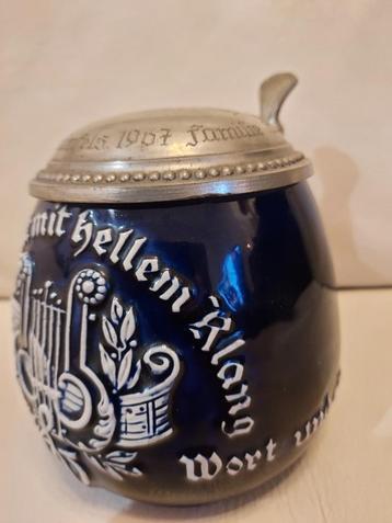 Vintage, porseleinen, Duitse bierbeker, pater Robert Hofmann beschikbaar voor biedingen