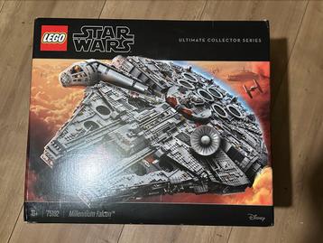 Lego (+Supp Plexi) Star Wars UCS 75192 Millenium Falcon Neuf, Enlèvement, Neuf, Ensemble complet, Lego