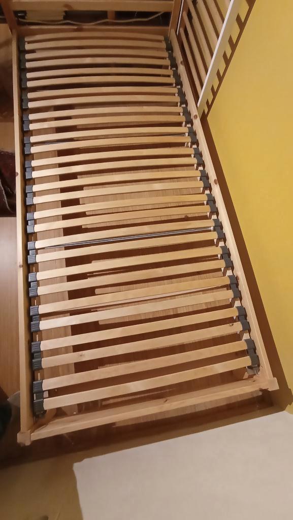 TARVA Ikea BED 90x200 cm, Huis en Inrichting, Slaapkamer | Bedden, Zo goed als nieuw, Eenpersoons, 90 cm, 200 cm, Hout, Ophalen