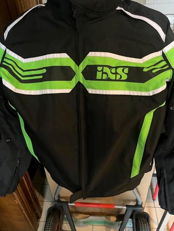 Moto vest als nieuw maat L , zeer mooi disponible aux enchères