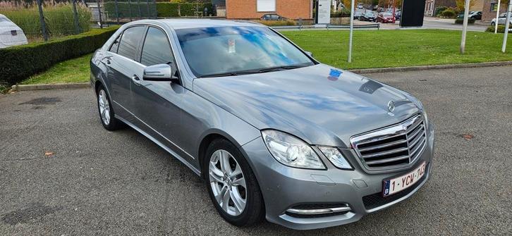 Mercedes classe E200 diesel très propre euro5 TEL 0483183834, Auto's, Mercedes-Benz, Particulier, E-Klasse, ABS, Adaptieve lichten