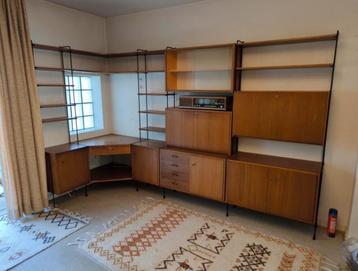 Vintage Omnia Wall Unit Teak 1960s beschikbaar voor biedingen